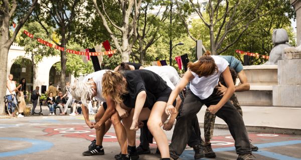 festival_de_la_place_spectacle_nomadics_theatre_de_la_ville_nadege_le_lezec_06.jpg