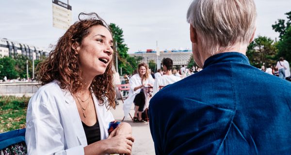 consultations_poetiques_journee_internationale_agathe_poupeney_012.jpg